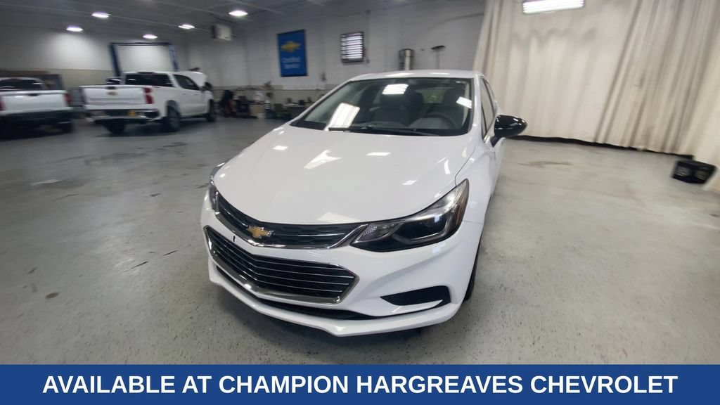 Used 2017 SUMMIT WHITE Chevrolet LT image 5