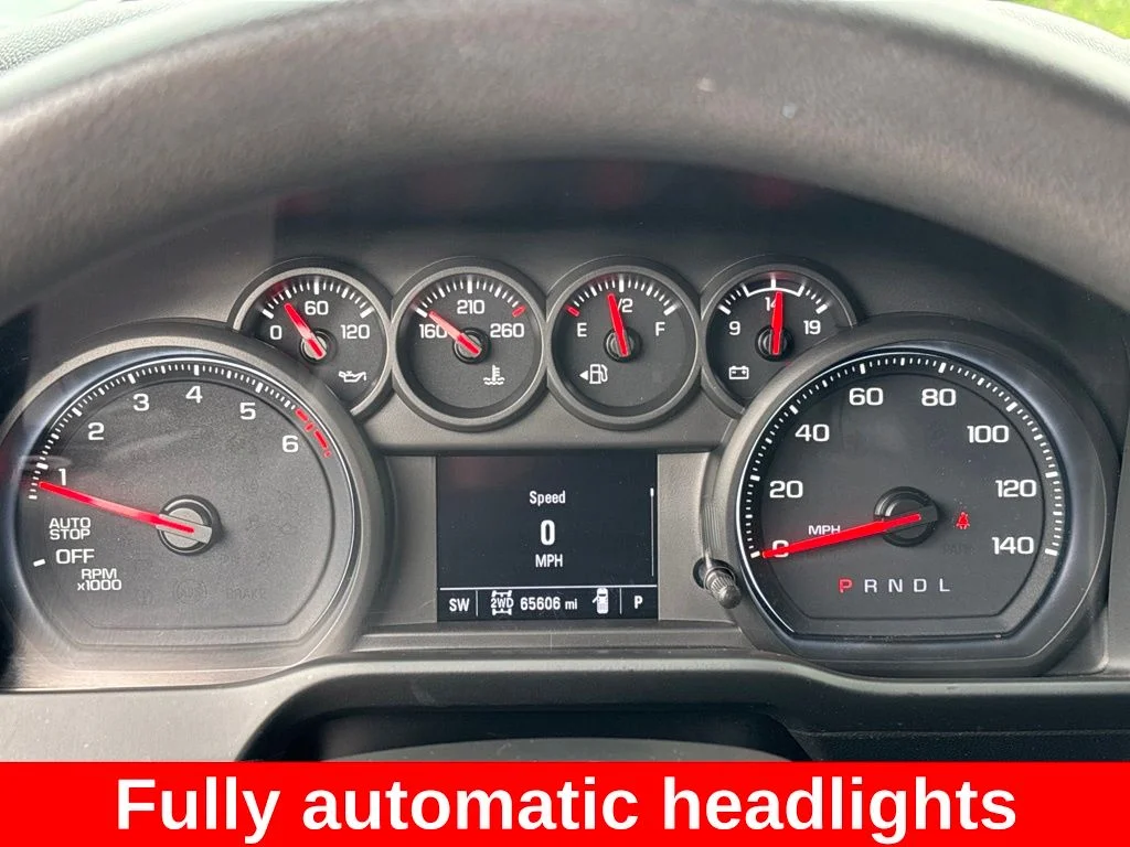 Used 2021 White Chevrolet Custom image 21