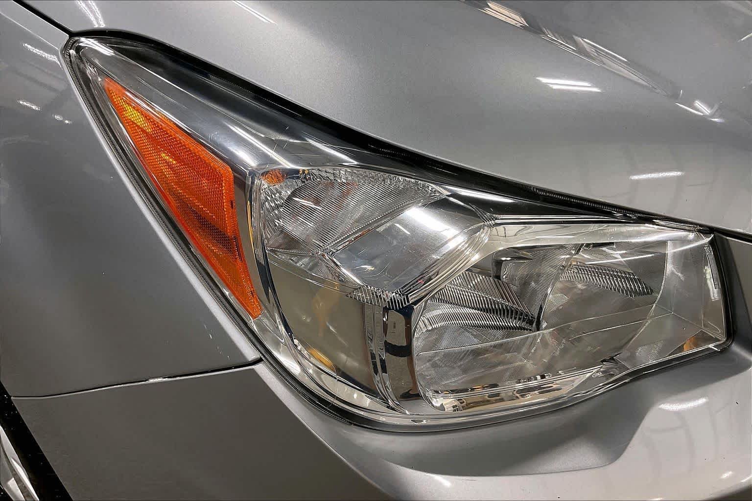 Used 2014 Ice Silver Metallic Subaru 2.5i Premium image 27