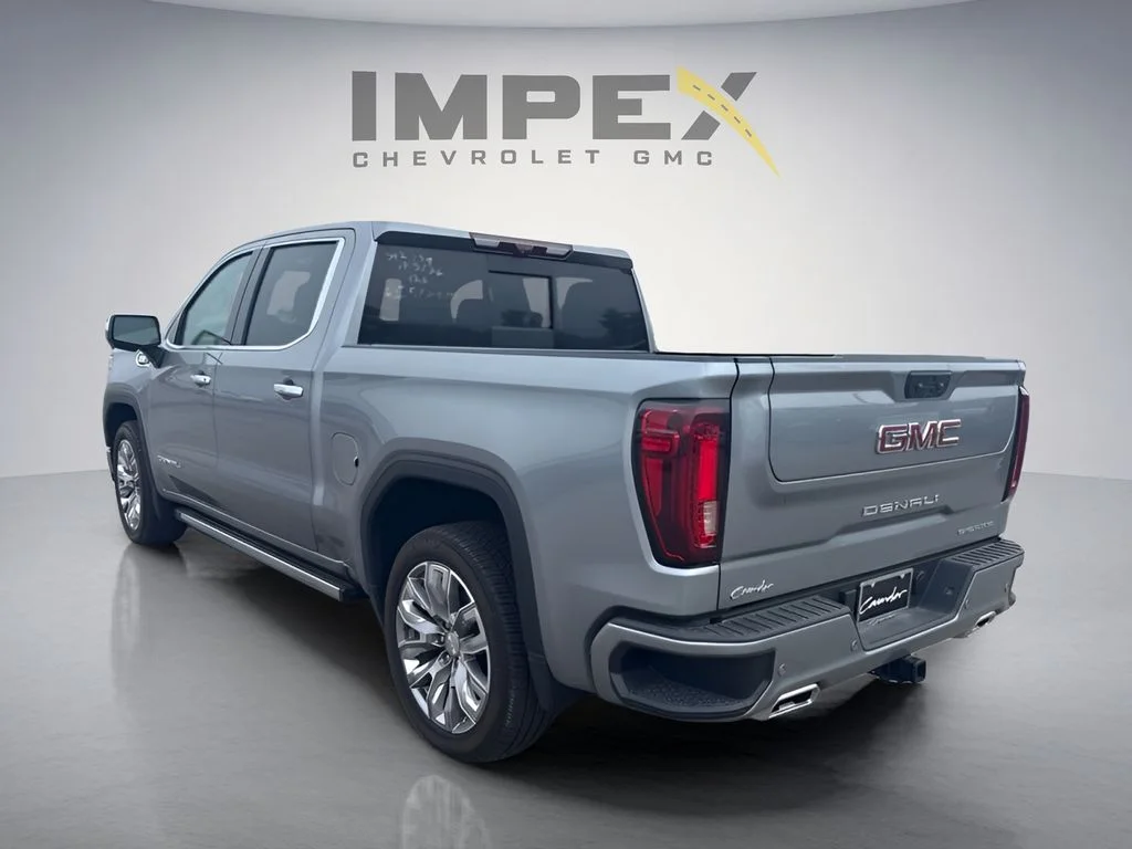 Used 2025 Silver GMC Denali image 3