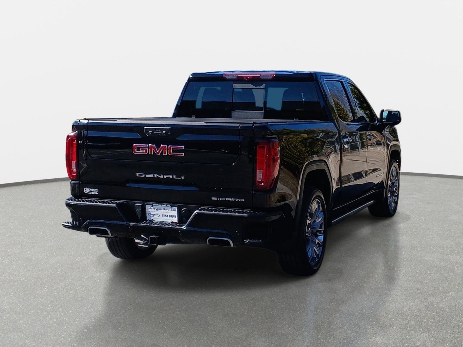Used 2024 Onyx Black GMC Denali CarbonPro Edition image 6