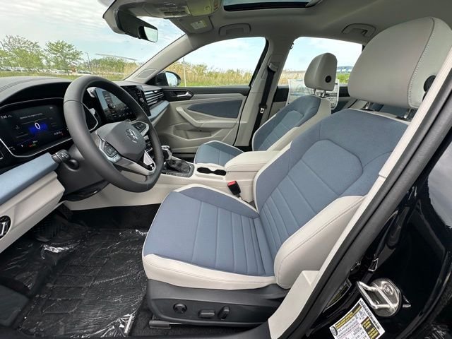 2025 Volkswagen Jetta SE - Photo 22