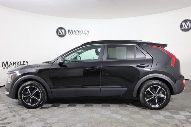 Used 2023 Black Kia EX image 39