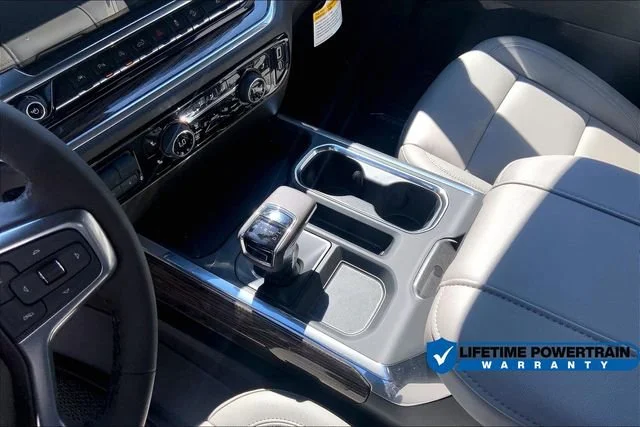 2025 Chevrolet Silverado 1500 LT Trail Boss - Photo 9
