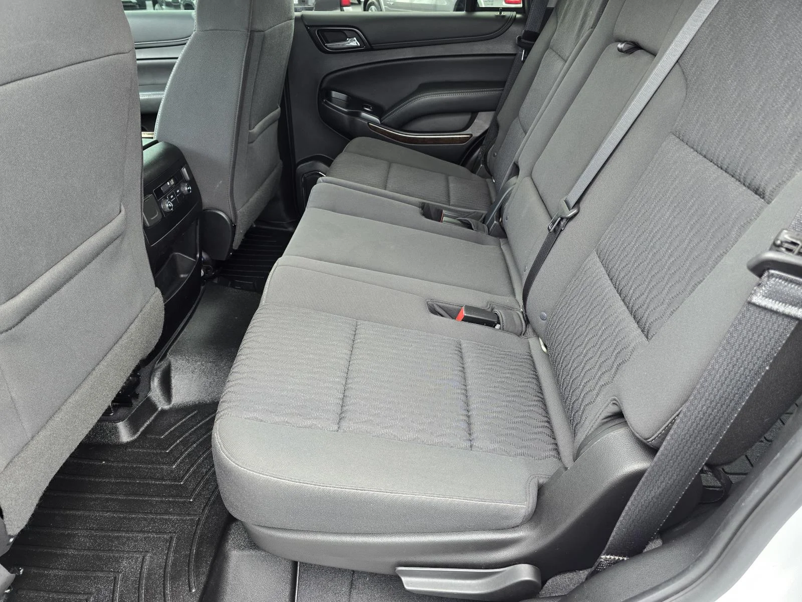 Used 2019 SUMMIT WHITE Chevrolet LS image 10
