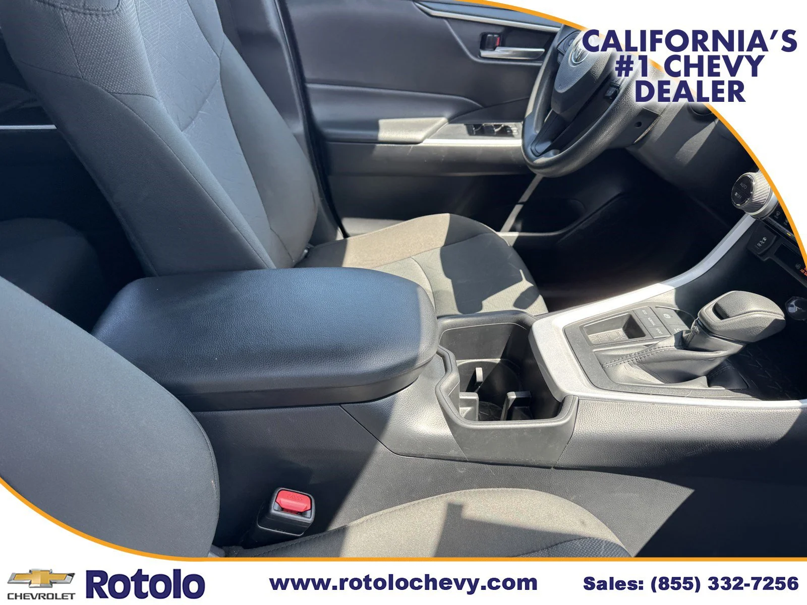 Used 2024 MAGNETIC GRAY MET Toyota XLE image 8