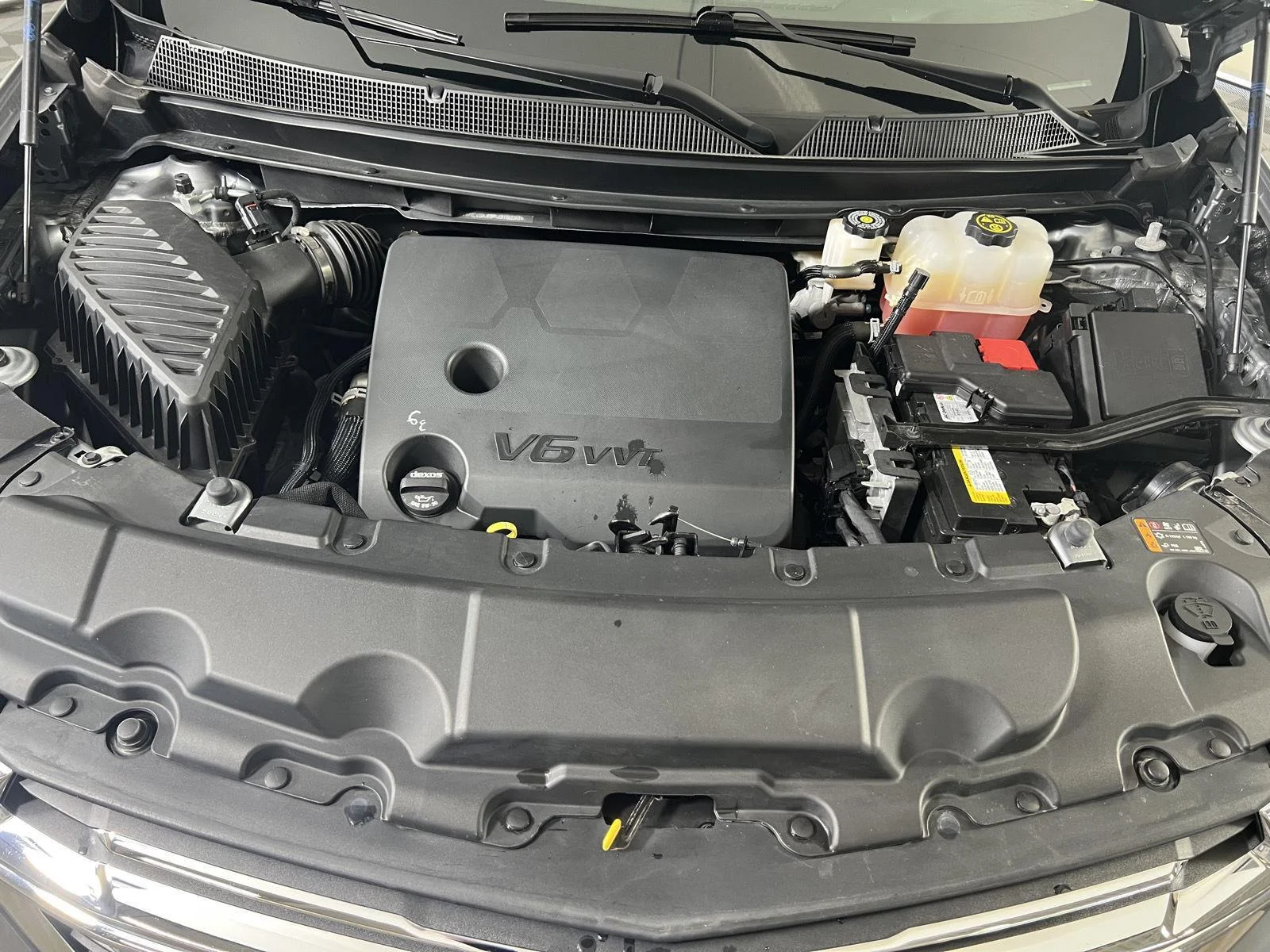 Used 2023 Sterling Gray Metallic Chevrolet LT Cloth image 25