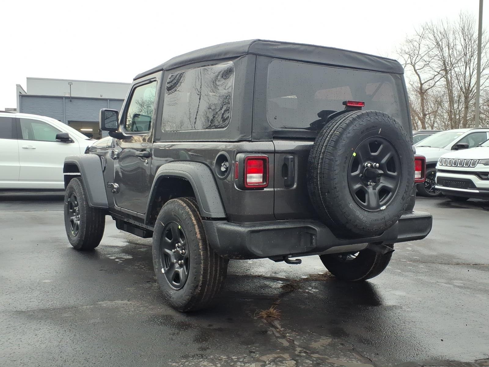New 2026 Granite Crystal Metallic Clear-Coat Exterior Paint Jeep Sport image 5