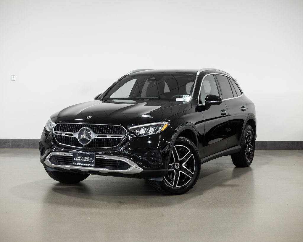 2026 Mercedes-Benz GLC GLC 300 4MATIC's photo