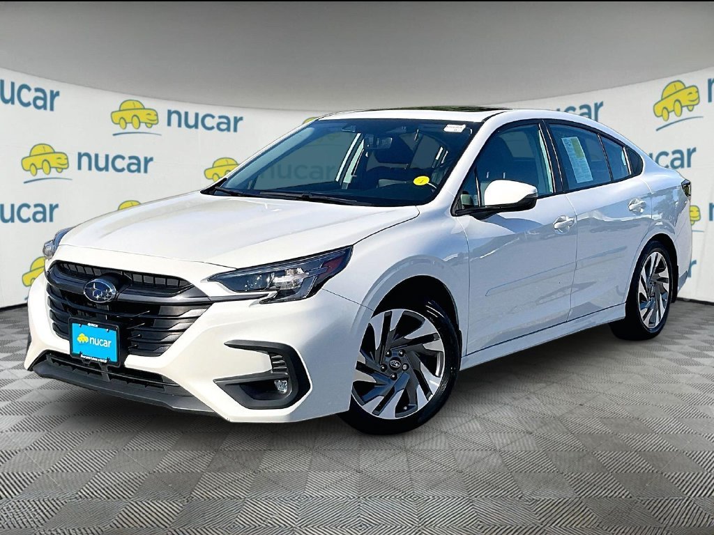 Used 2025 Crystal White Pearl Subaru Limited image 3