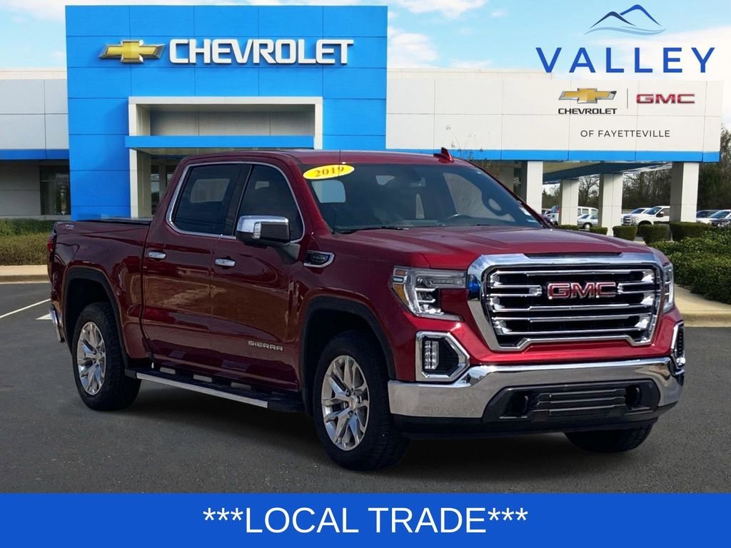 2019 GMC Sierra 4WD Crew Cab Short Box SLT's photo