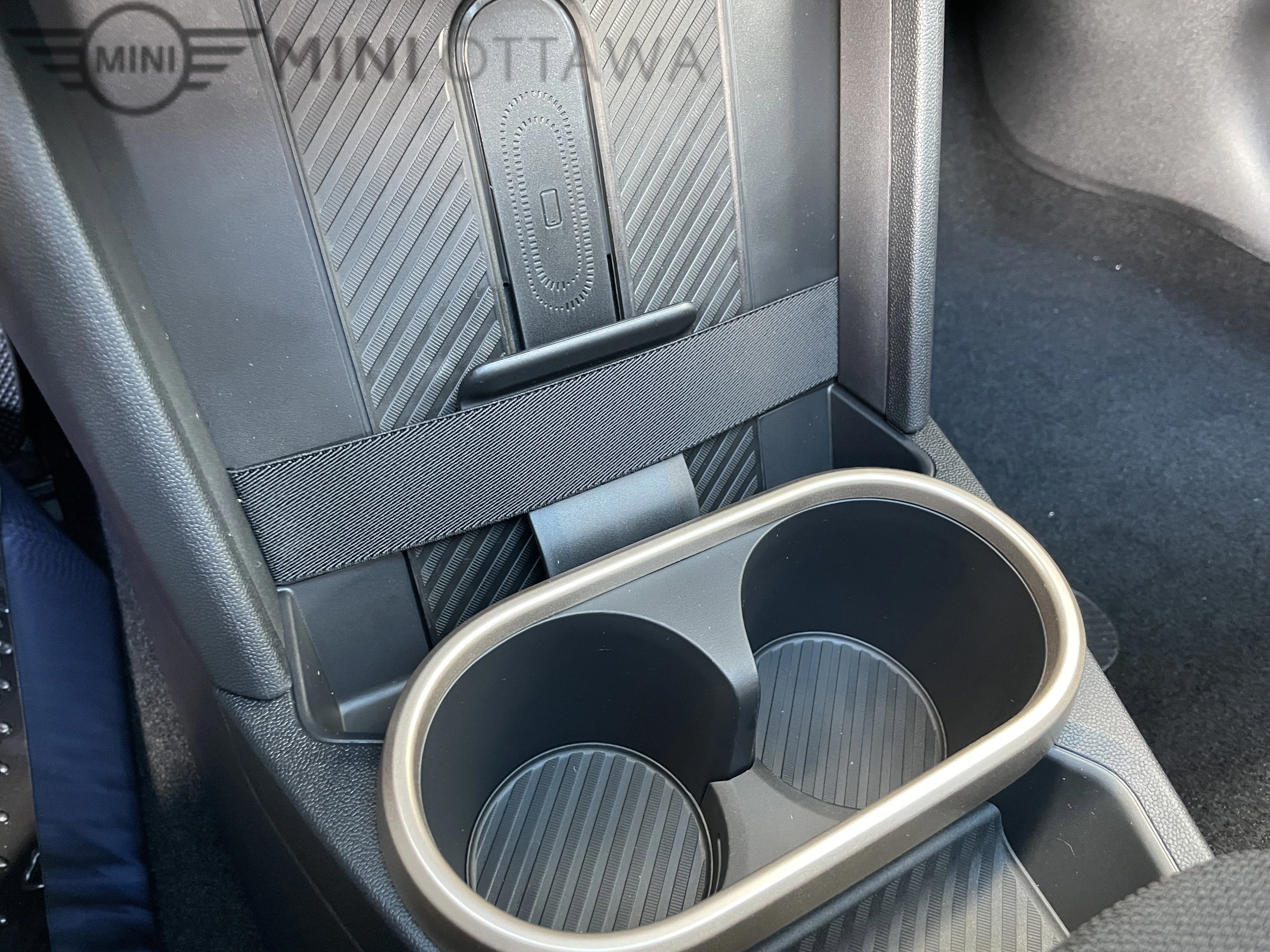 New 2026 Melting Silver III Metallic MINI Cooper S image 16