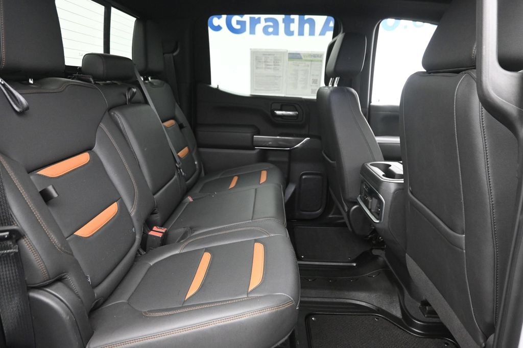 Used 2021 White GMC AT4 image 10