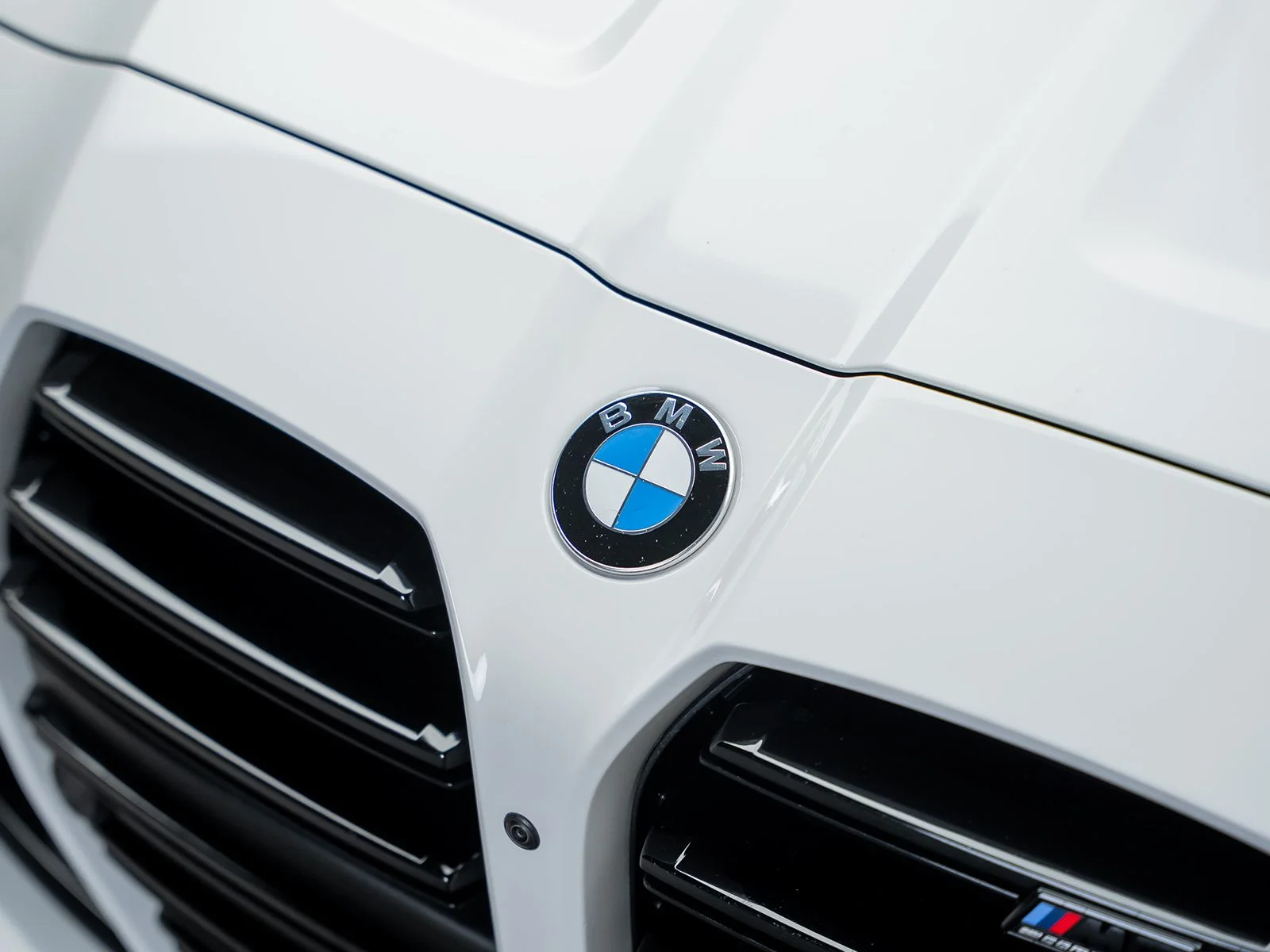 Used 2025 White BMW Competition image 5