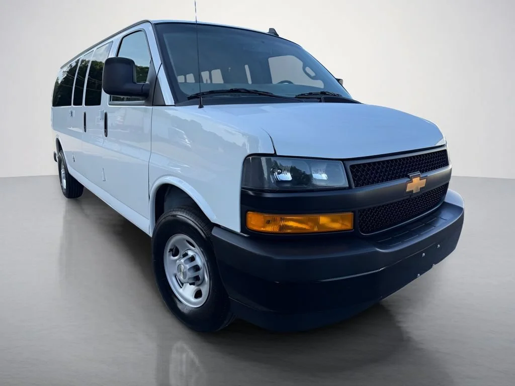Used 2021 Summit White Chevrolet WT image 7
