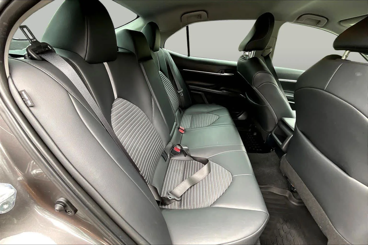 Used 2024 Predawn Gray Mica Toyota SE image 20