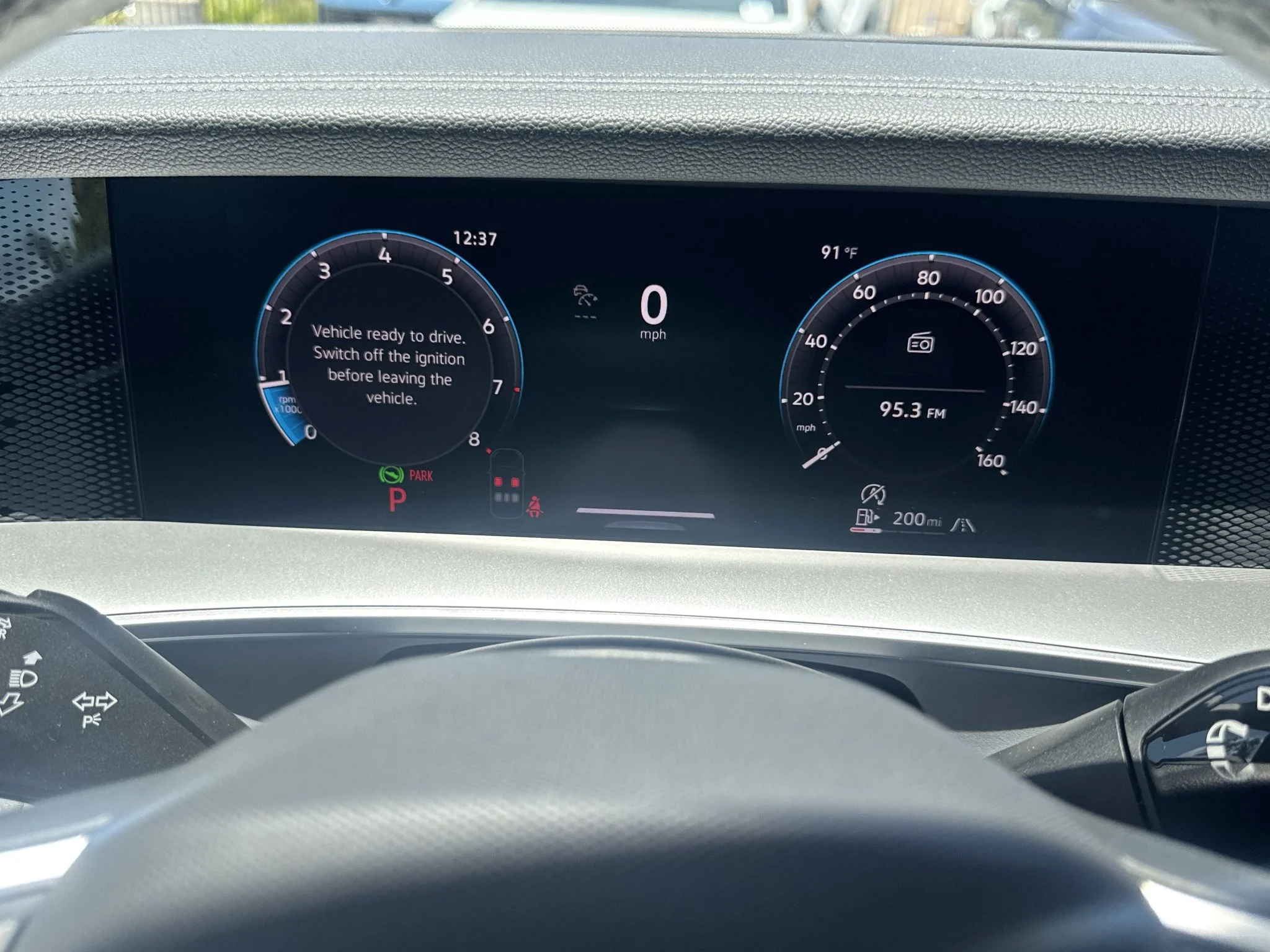 New 2026 Platinum Gray Metallic Volkswagen SE image 21