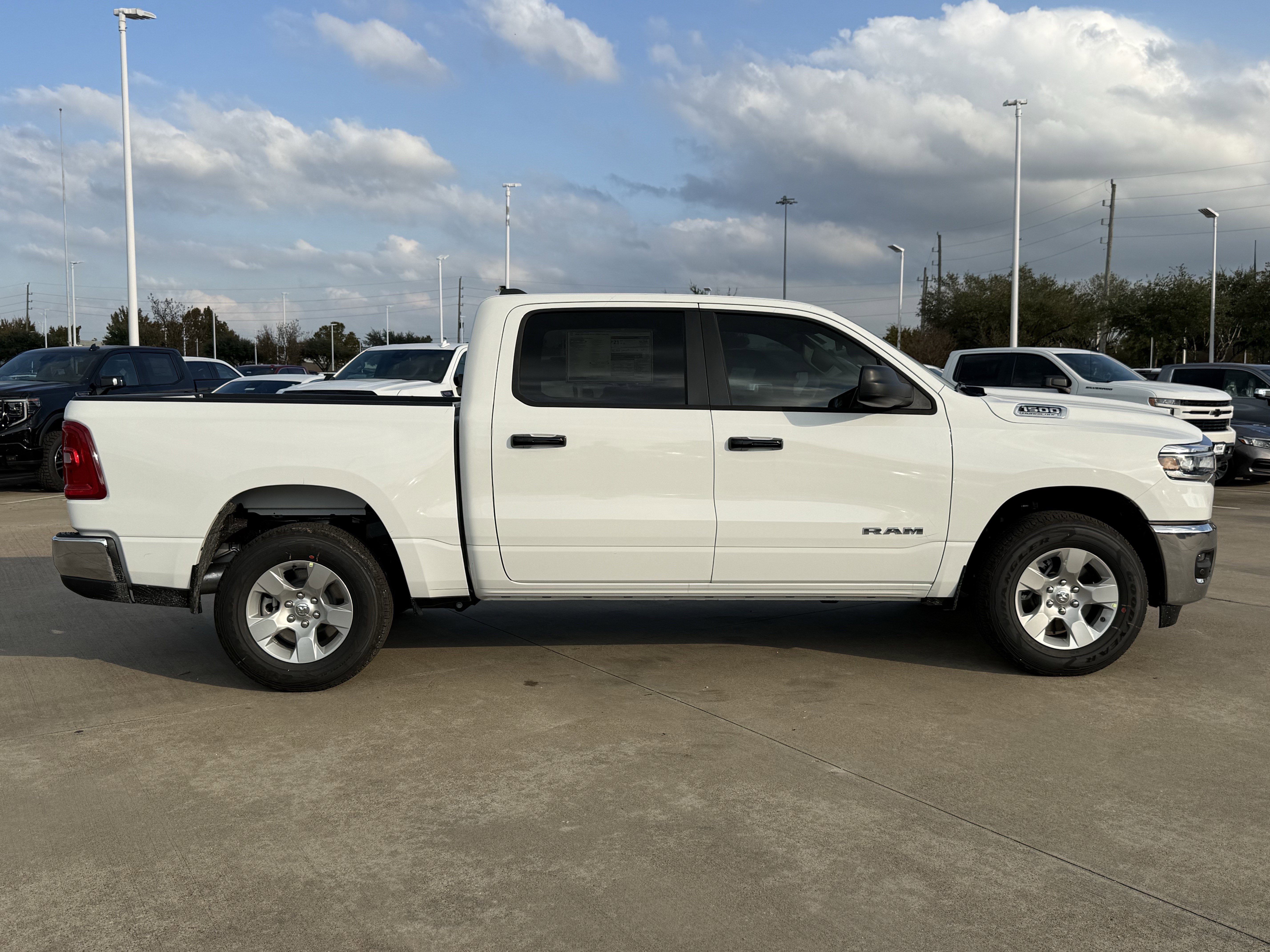 New 2026 Bright White Clear-Coat Exterior Paint RAM Lone Star image 3