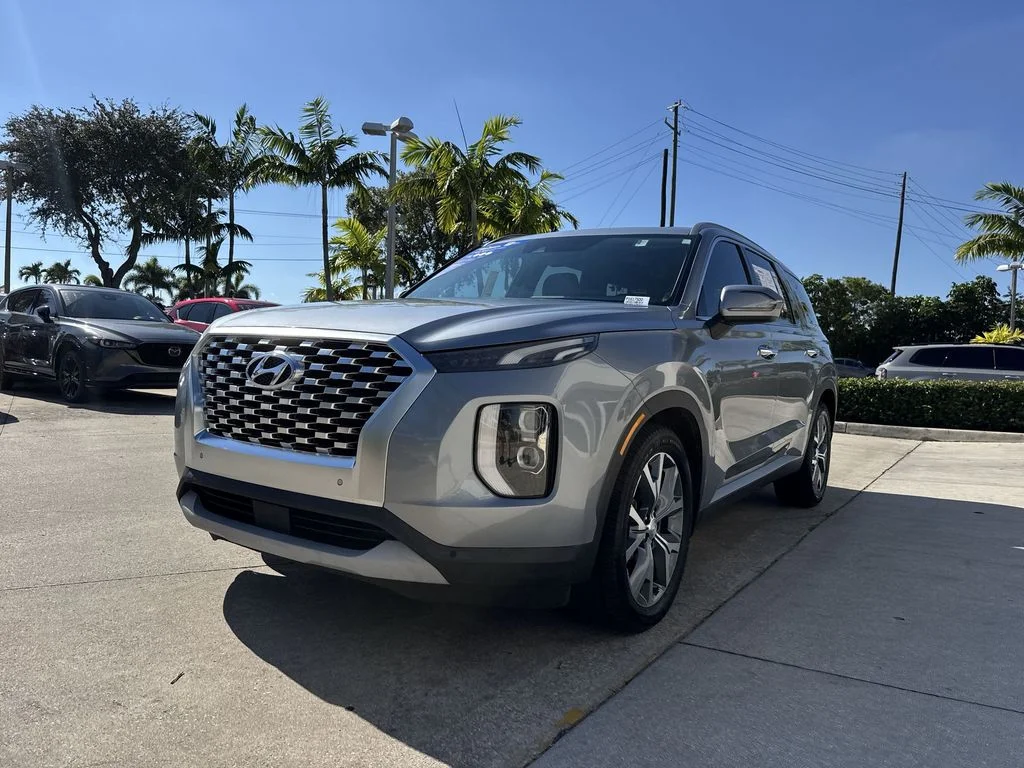 Used 2020 Silver Hyundai SEL image 31