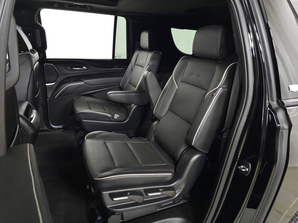 2023 Cadillac Escalade ESV Sport - Photo 38