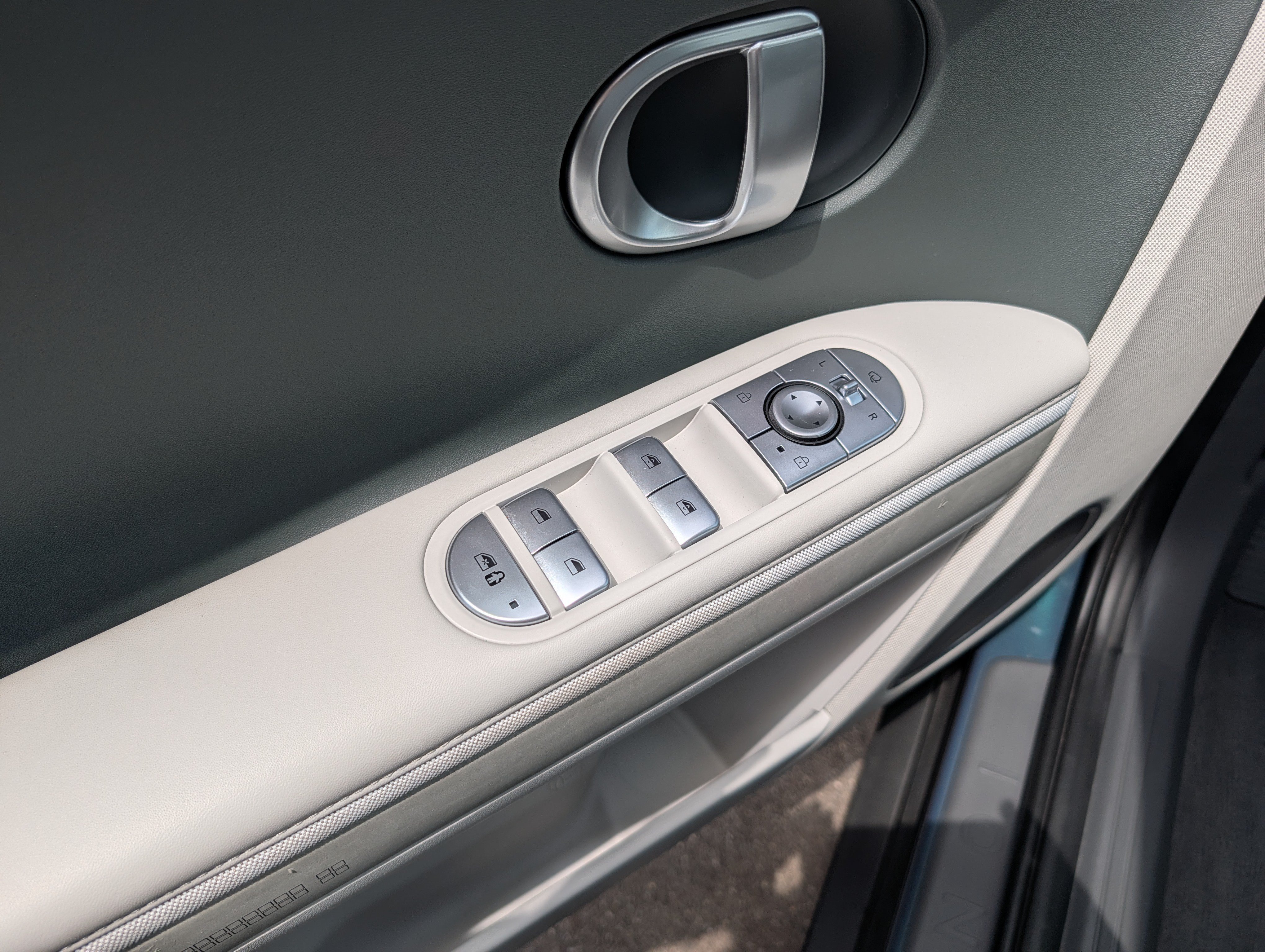 2023 Hyundai IONIQ 5 SEL - Photo 19