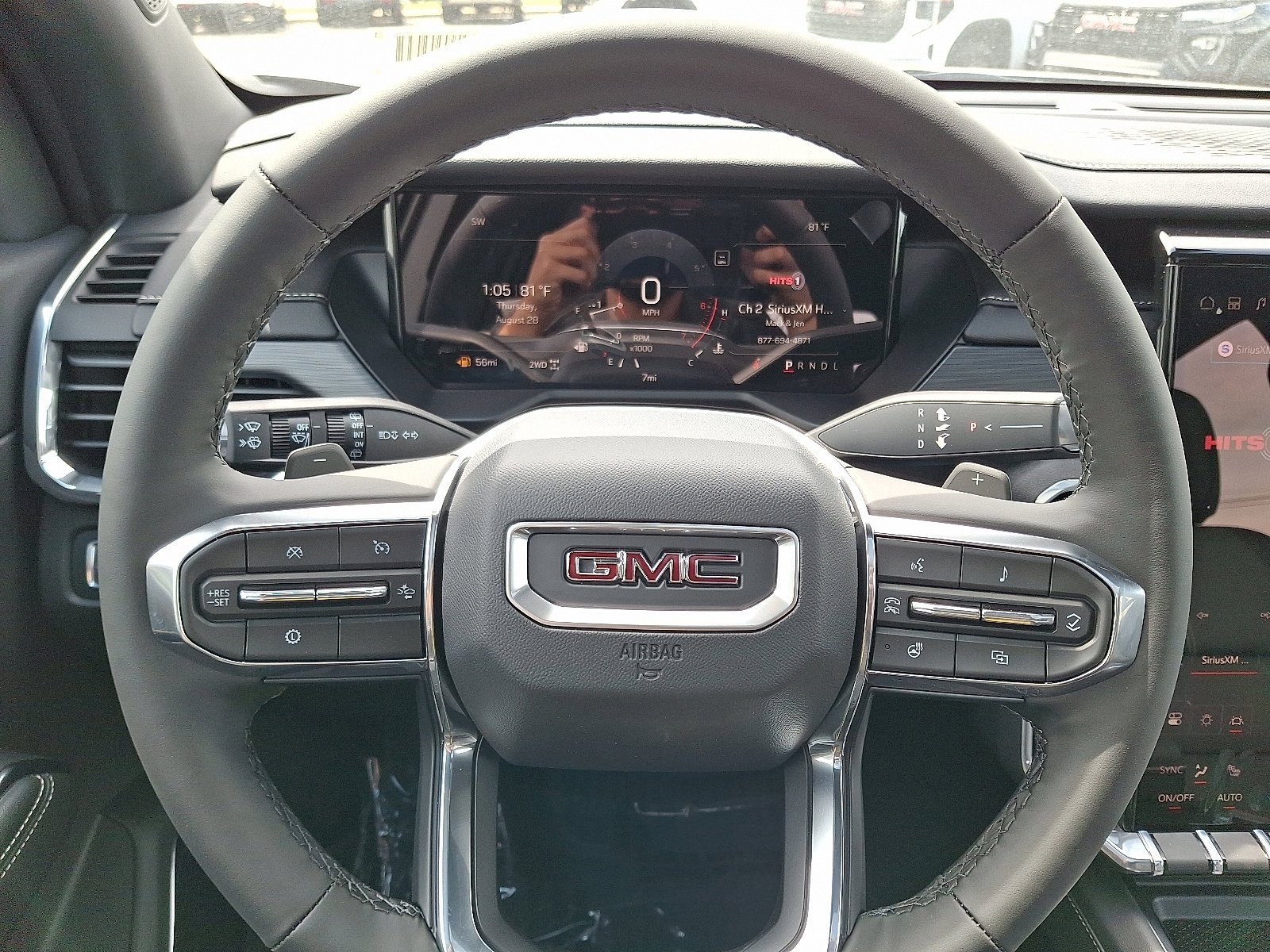 2026 GMC Acadia Elevation - Photo 9