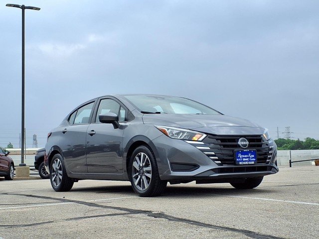 2023 Nissan Versa 1.6 SV CVT's photo