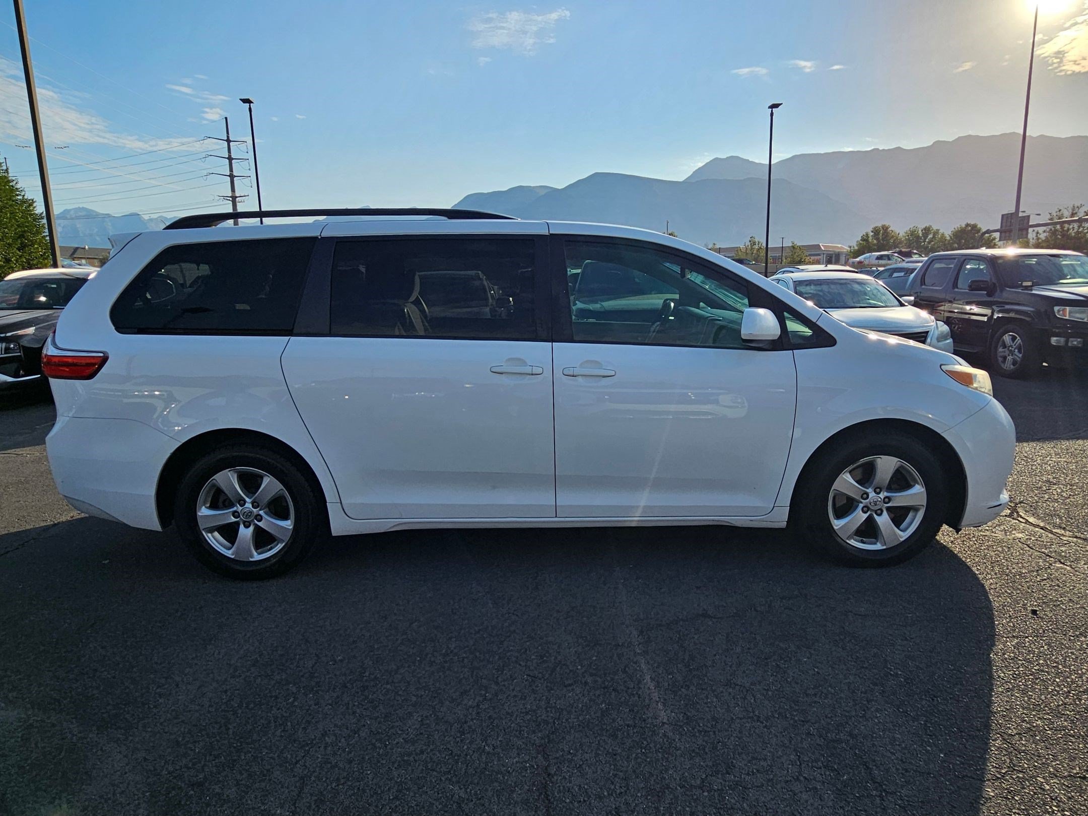 Used 2015 Super White Toyota LE AAS image 13