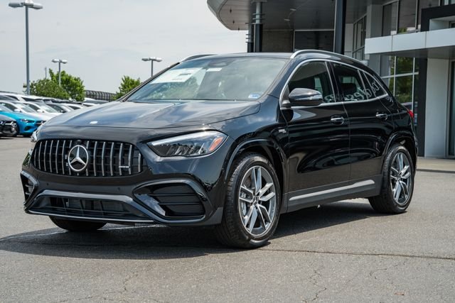 New 2026  Mercedes-Benz GLA 35 AMG® image 3