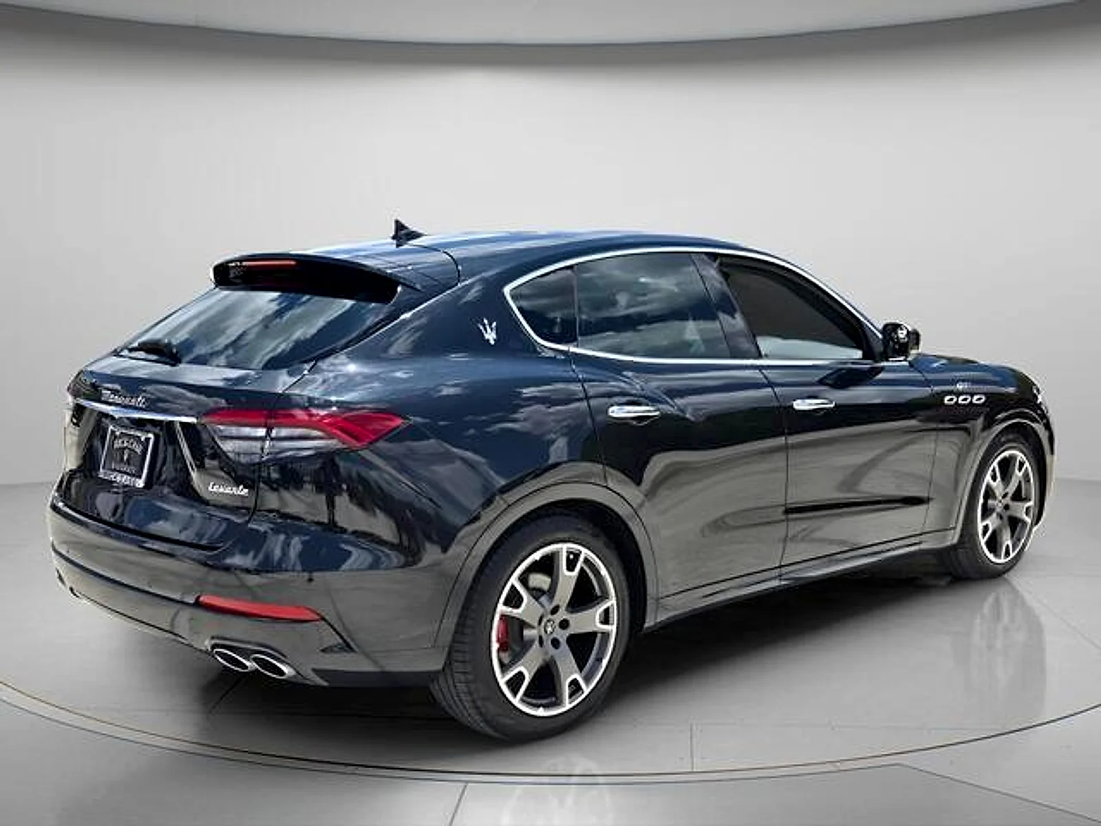 Used 2023 Nero Ribelle Metallic Maserati GT image 7