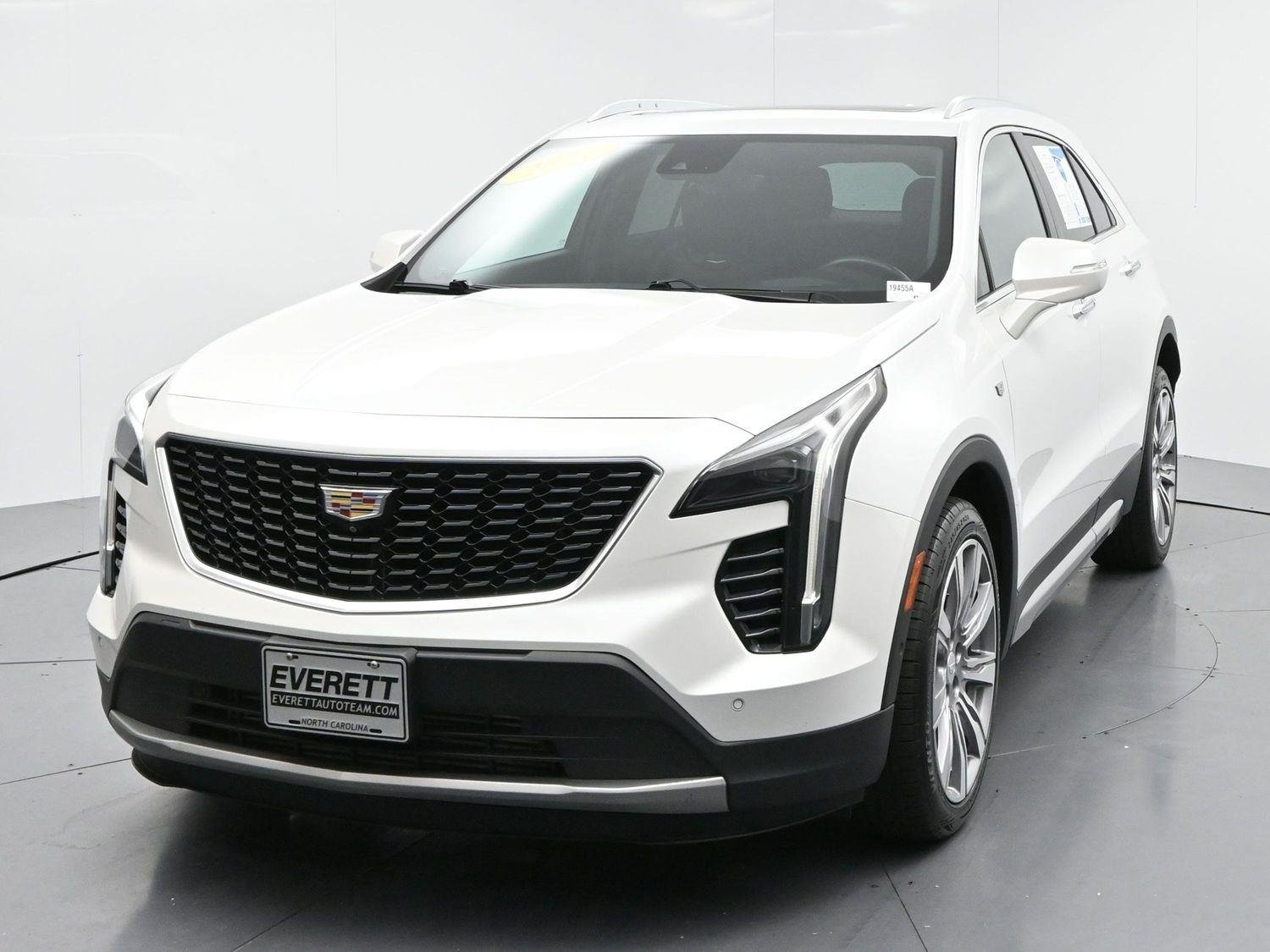 Used 2021 CRYSTAL WHITE TRICOAT Cadillac AWD Premium Luxury image 3