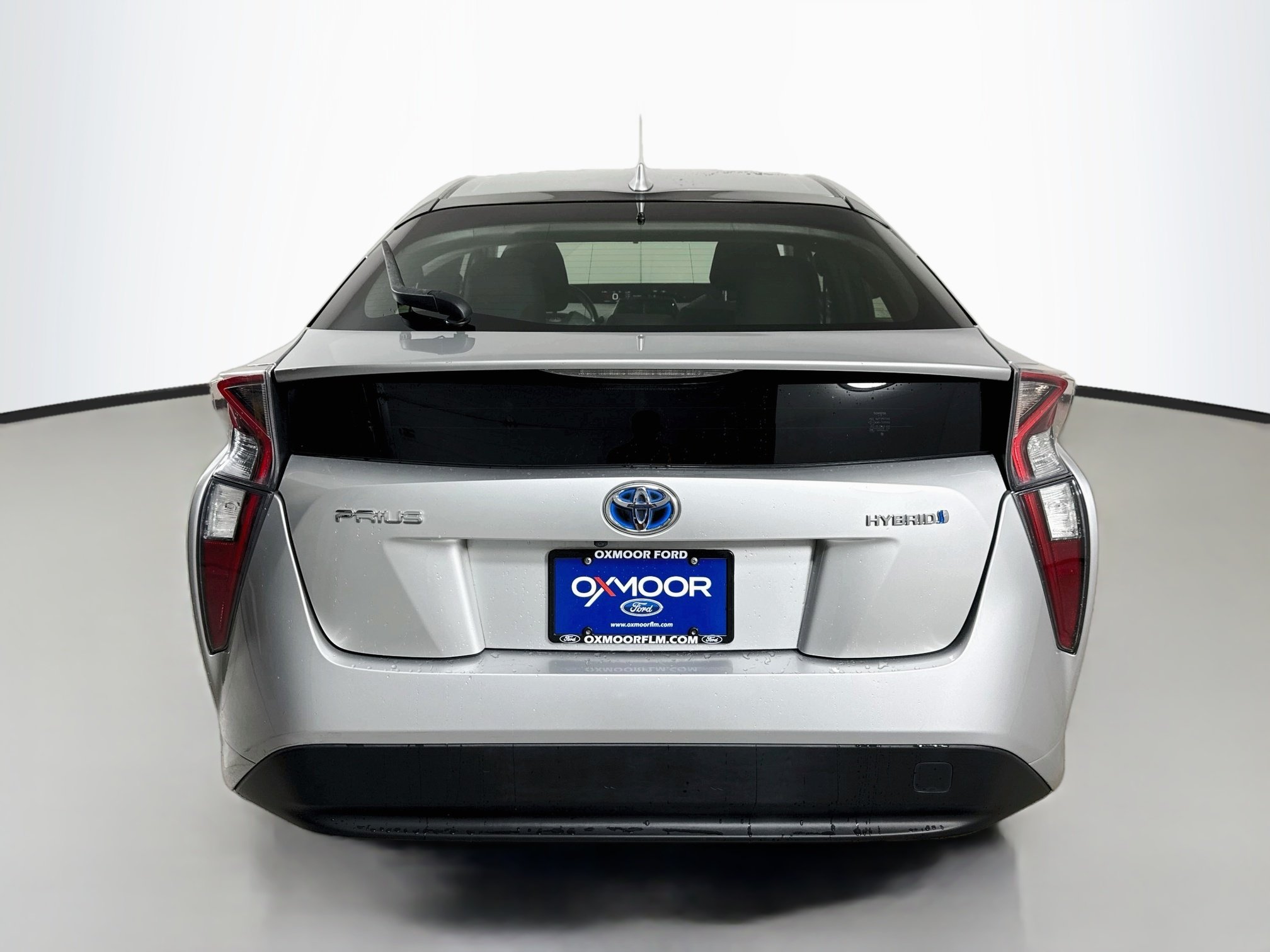 Used 2016 Classic Silver Metallic Toyota Two image 11