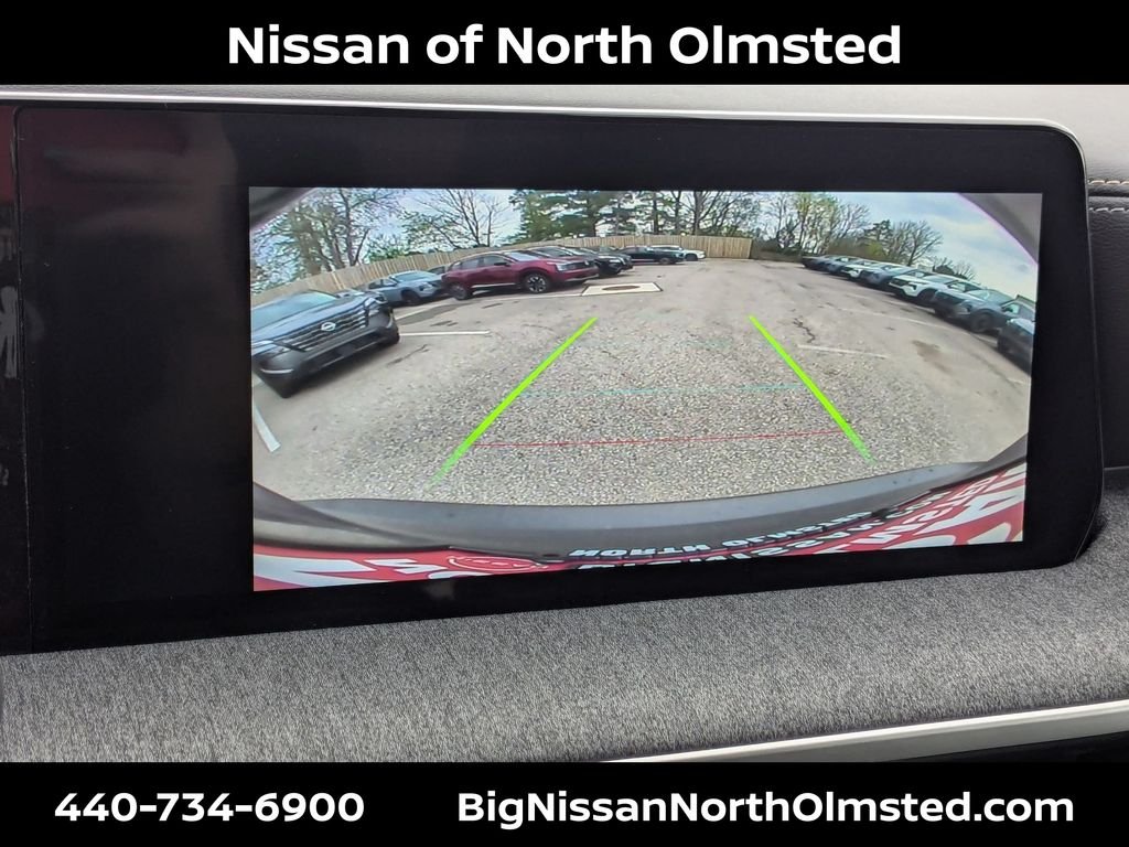 New 2026 Gun Metallic / Scarlet Ember Tintcoat Two-tone Nissan SV image 15