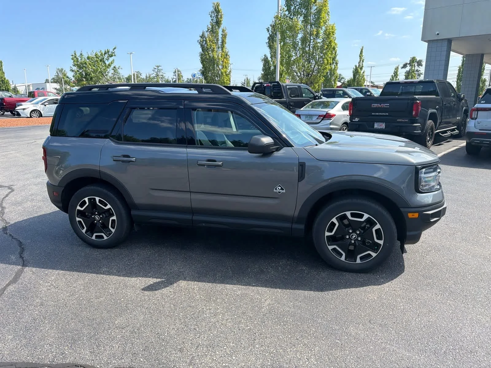 Used 2023 Carbonized Gray Metallic Ford Outer Banks image 2