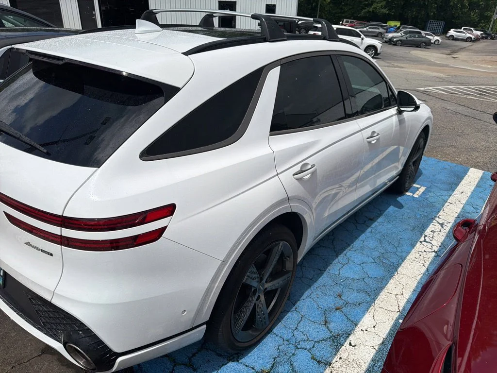 Used 2023 White Genesis 3.5T Sport image 5