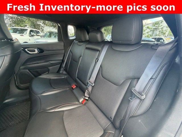Used 2025 Bright White Clearcoat Jeep Trailhawk image 9