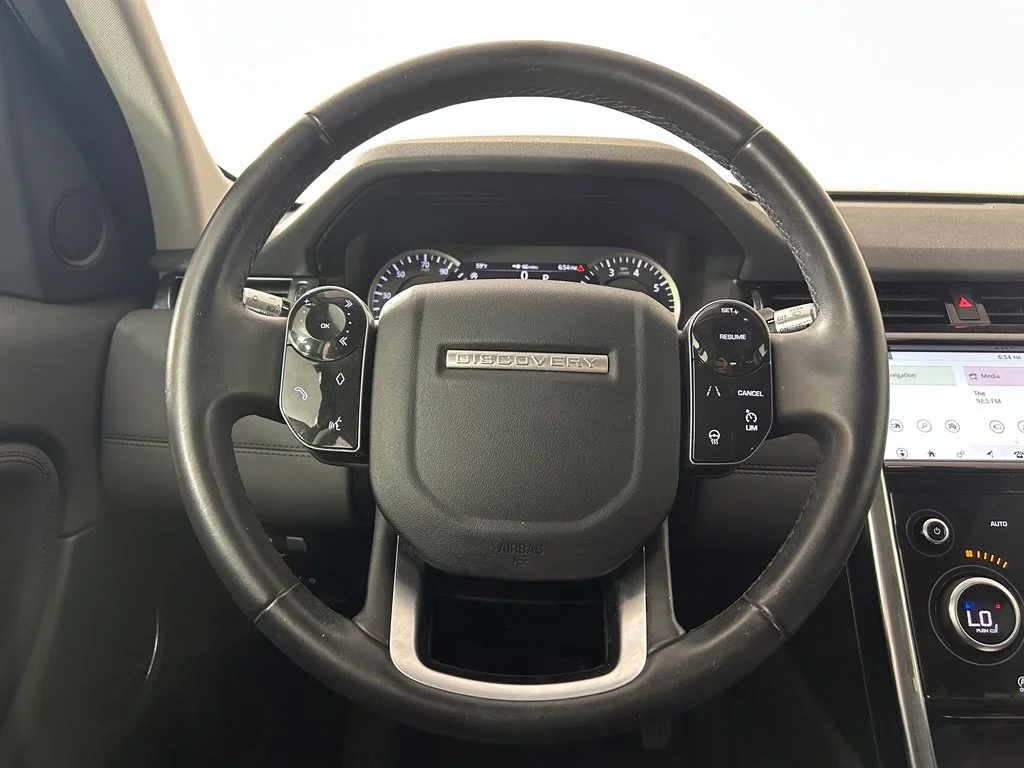 Used 2020 White Land Rover S image 5