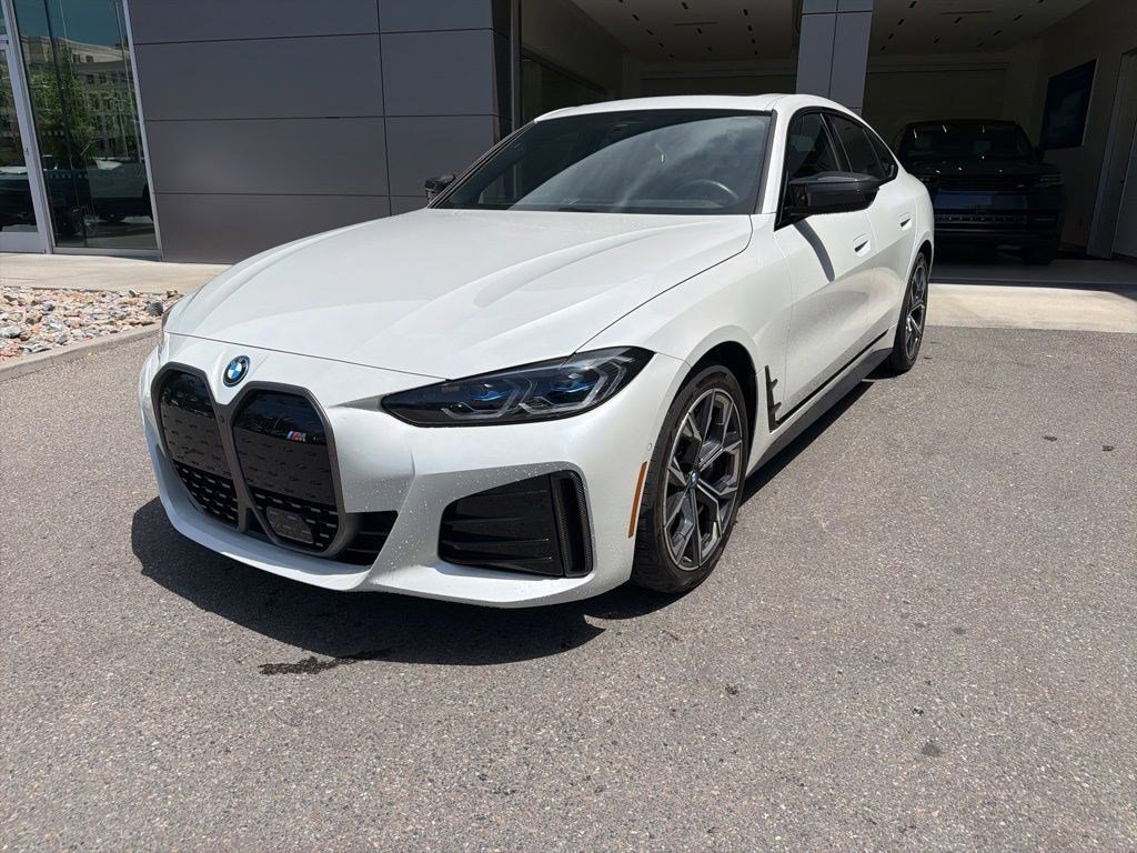 2023 BMW i4 M50's photo