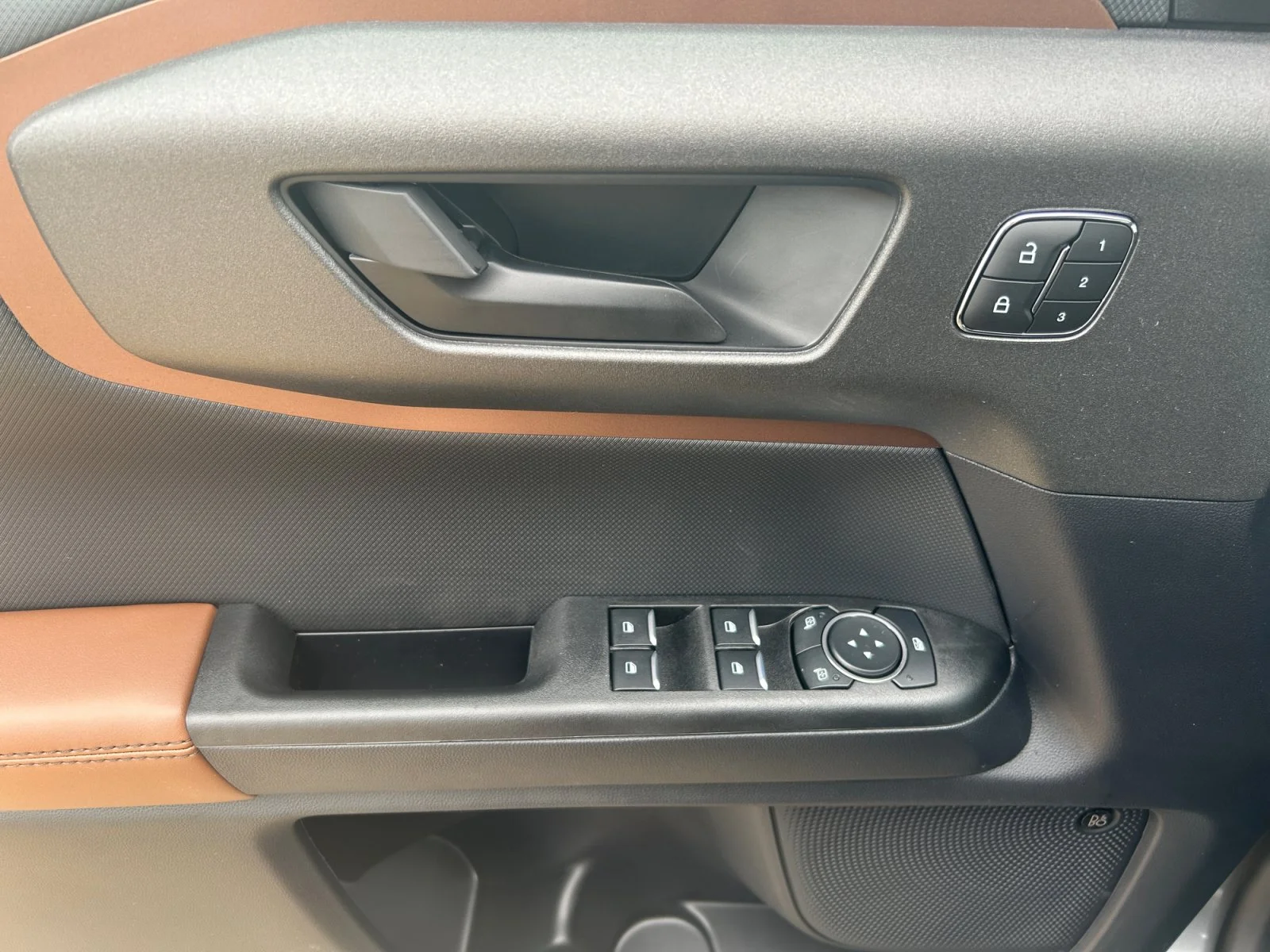 New 2026 Carbonized Grey Metallic Ford Outer Banks image 16