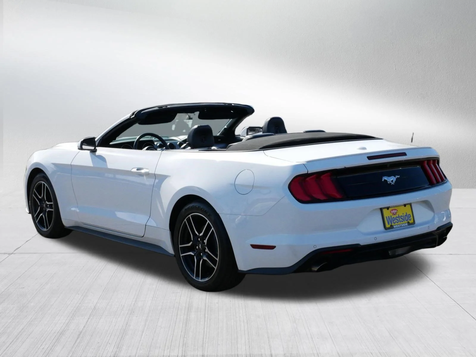 Used 2023 Oxford White Ford EcoBoost Premium image 5