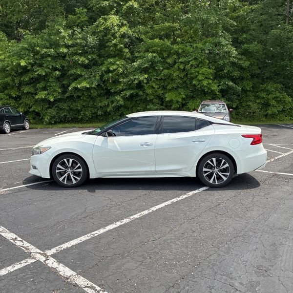 Used 2016 Nissan Maxima S with VIN 1N4AA6AP1GC386734 for sale in Crown Point, IN