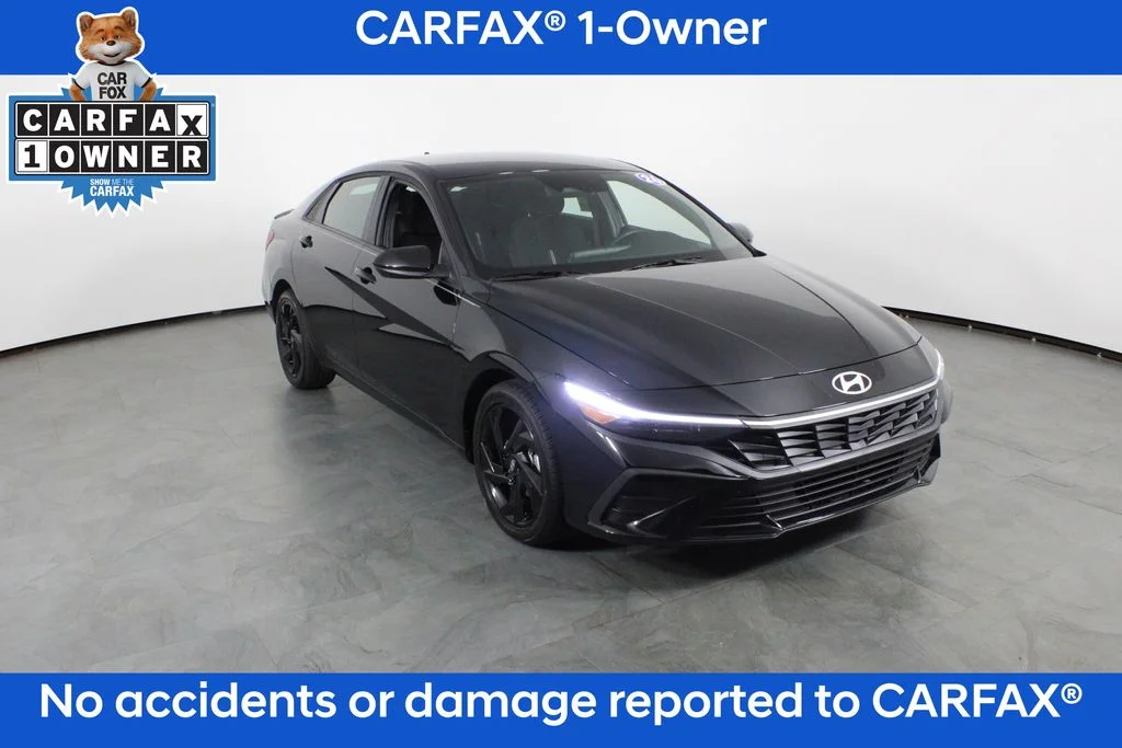 Used 2026 Black Hyundai SEL Sport image 5