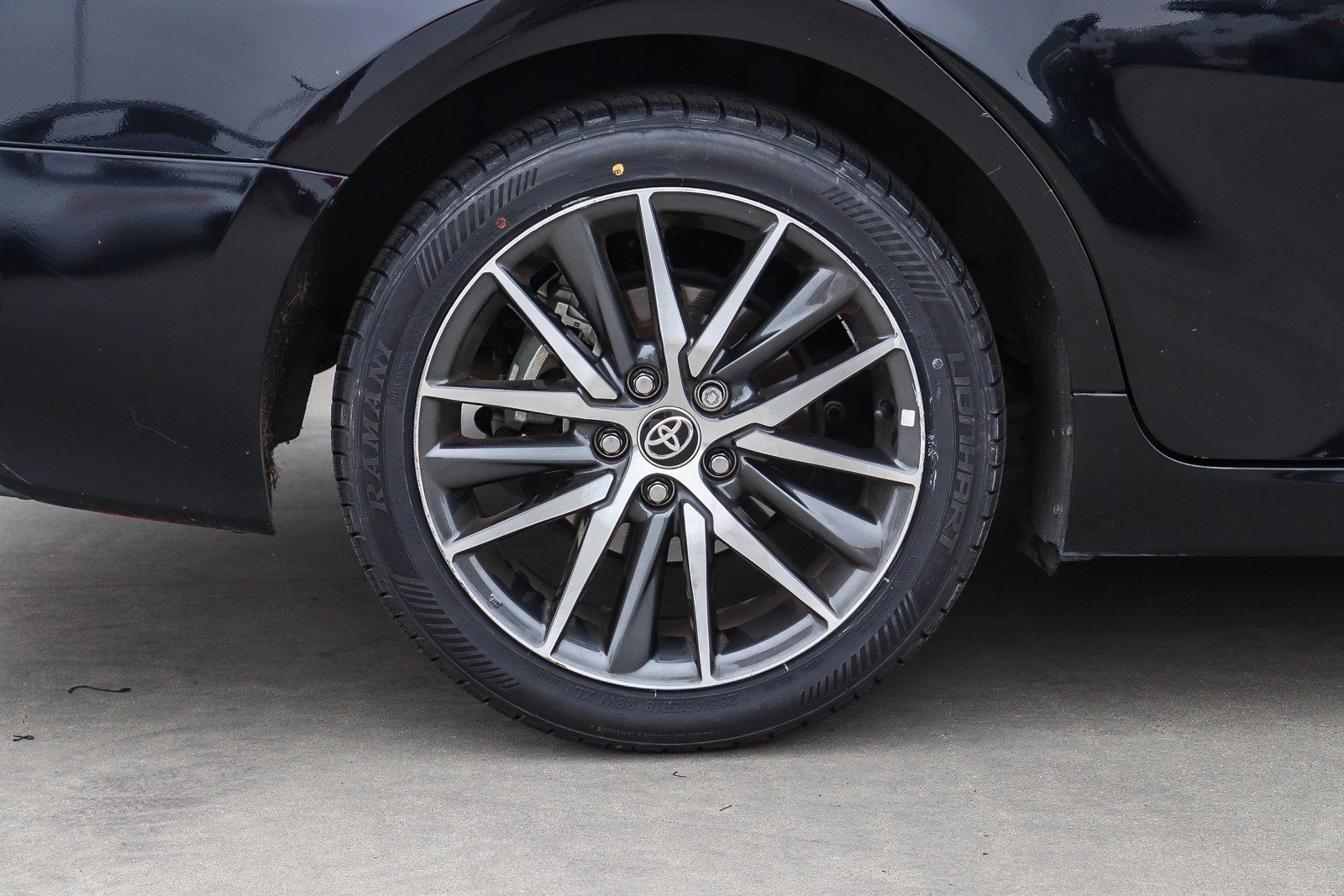 Used 2024 Midnight Black Metallic Toyota Hybrid XLE image 8