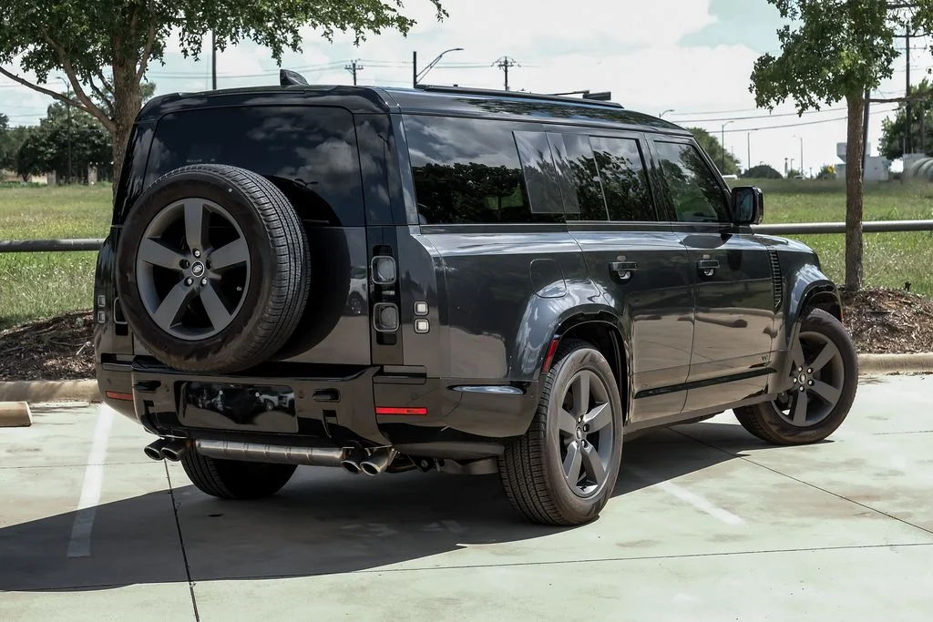 2025 Land Rover Defender V8 - Photo 10