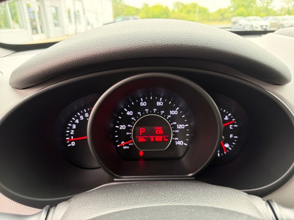 Used 2014 Gray Kia + image 13