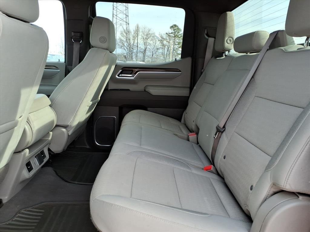 Used 2025 Sterling Gray Metallic Chevrolet LT image 22