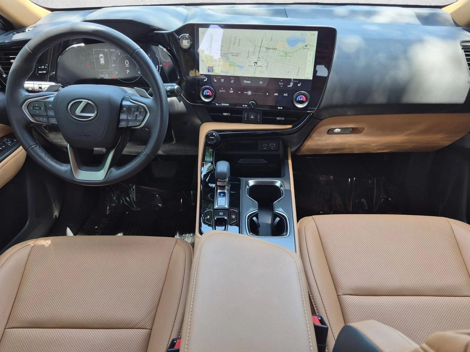 Certified Used 2025 Eminent White Pearl Lexus PREMIUM image 17