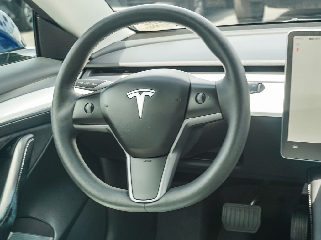 Used 2023 Deep Blue Metallic Tesla Base image 17