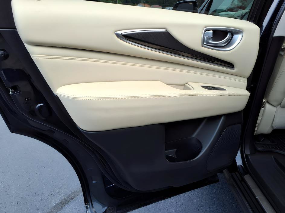 Used 2020 Hermosa Blue INFINITI LUXE image 13