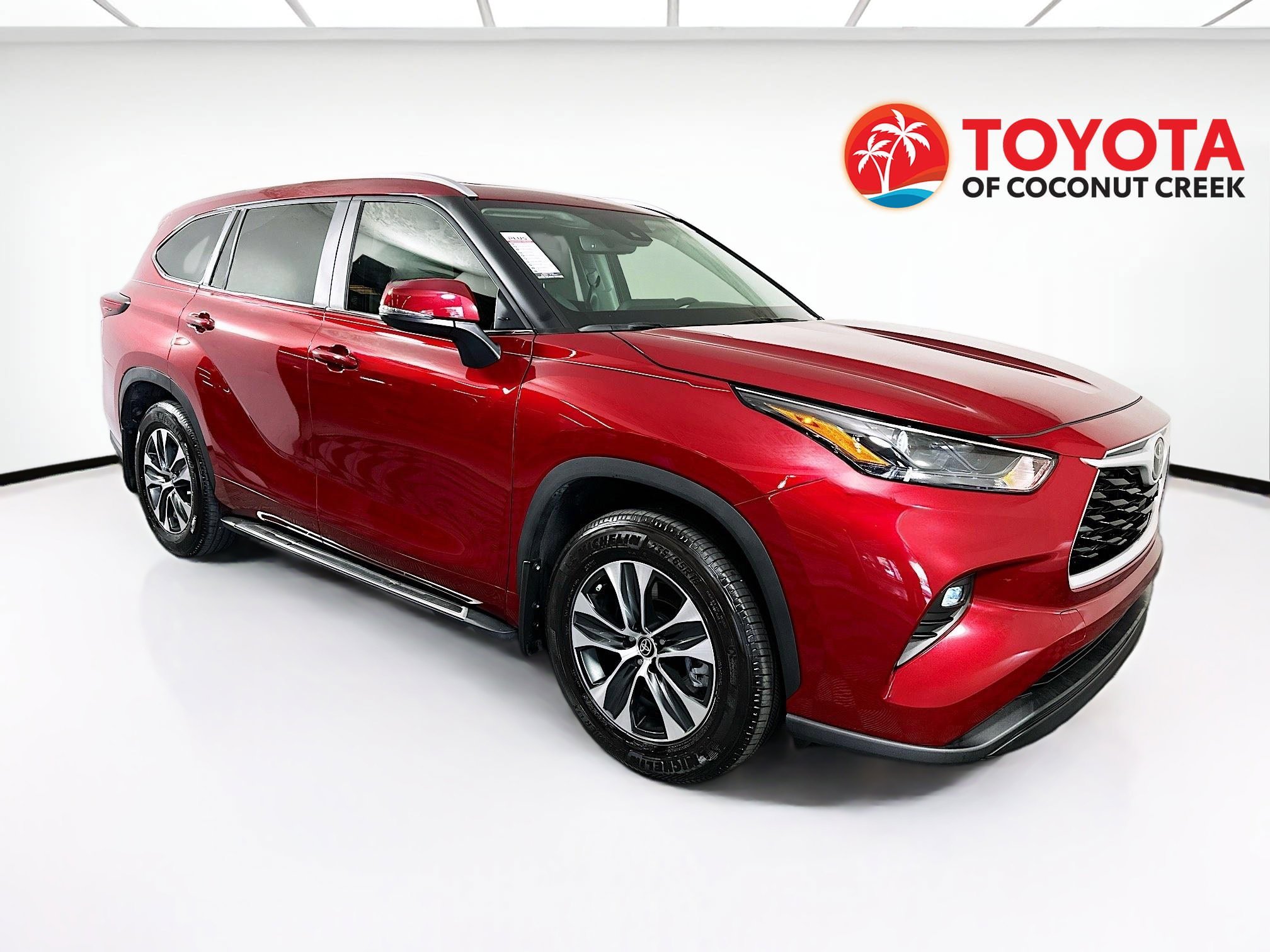 2026 Toyota Highlander thumbnail 3